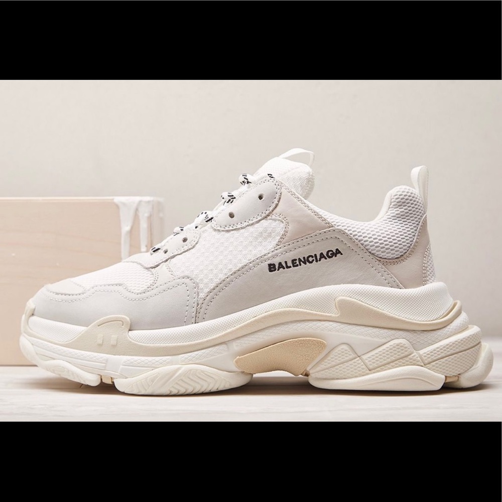 Triple S Bold Balenciaga Sneaker